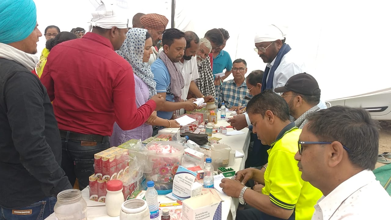 Ayurvedic Practitioners Welfare Association (Reg:) Garhshankar organized a camp at Sri Khuralgarh Sahib.